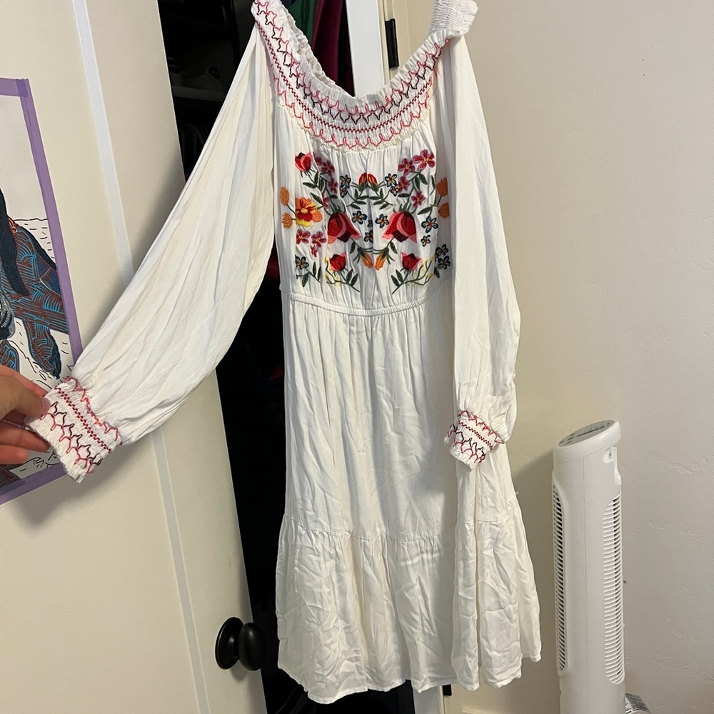 NWOT off shoulder dress